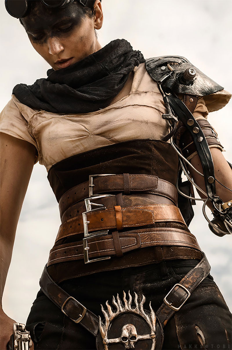 Illustration for article titled Awesome Mad Max Cosplay Dies, Lives Again